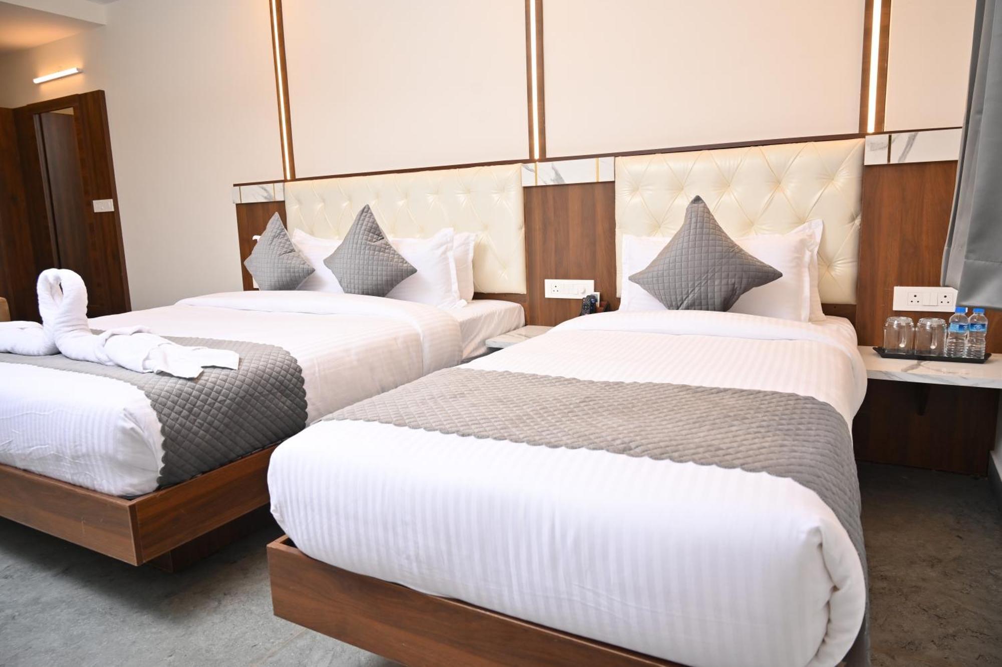 Hotel Shri Devi Comforts Inn Bhatkal Exteriér fotografie